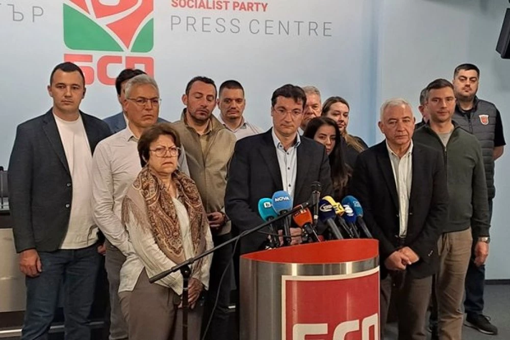 Маркет Линкс: БСП остава под чертата, пет партии влизат в парламента