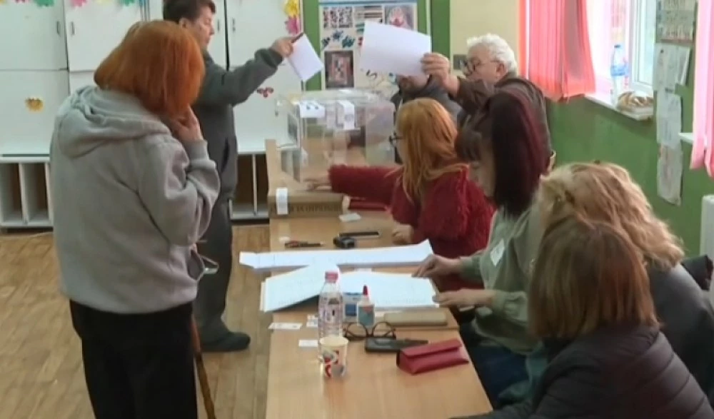 Председател на СИК в Кърджалийско не се появи, наложило се спешно преструктуриране