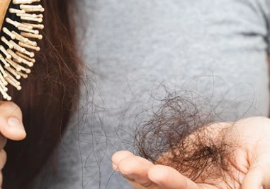 5 идеи за домашна маска за коса против косопад