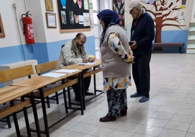 Драстичен спад в избирателната активност в Турция