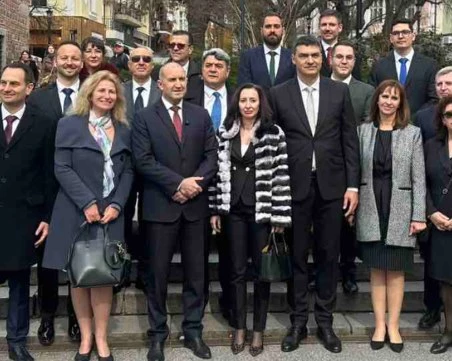 Откъде дойдоха 70 000 гласа за Радев в Пловдив? За първи път ГЕРБ са трети под тепетата