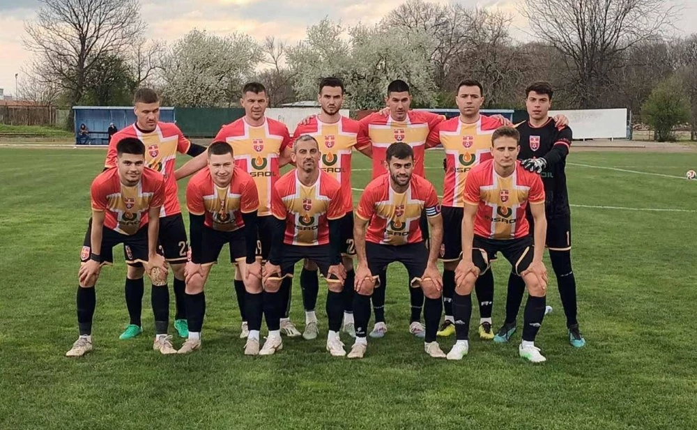 Футболист на Раковски със счупен нос в болница след мача с Асеновец