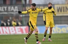 Ботев предлага нов договор на Балоянис, очаква отговора му