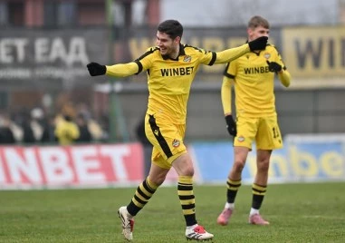 Ботев предлага нов договор на Балоянис, очаква отговора му