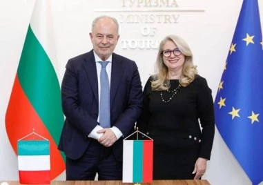 Министър Георгиева и италианският посланик обсъдиха подготовката на Джиро д' Италия