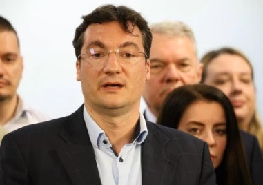 След провала на БСП: Крум Зарков с оставка в джоба, ще иска вот на доверие