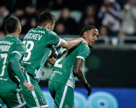 ФИФА спря трансферите на бразилски гранд заради дълг към Лудогорец