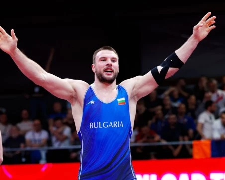 Кирил Милов на полуфинал на Европейското по борба