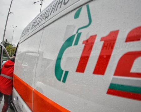 Майка и бебе са с опасност за живота след катастрофа край Шумен