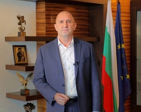 Посолството на САЩ: Oчакваме с нетърпение да работим с правителството на Румен Радев