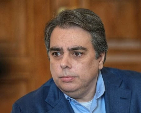 Асен Василев би отстъпил за Манол Пейков: Ако ДБ настоява, ще стана депутат от Хасково