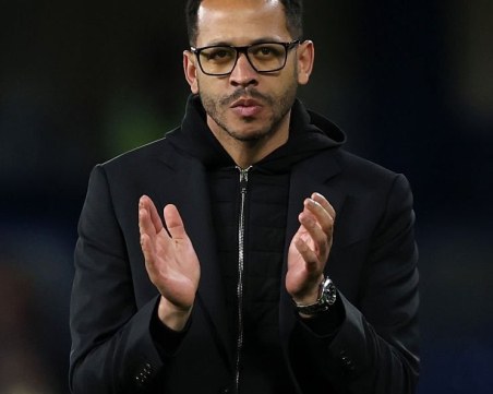 Официално: Челси уволни Лиъм Росиниър