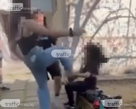 Побой в Кючука, тийнейджърка зашлеви и изрита в лицето по-малко момиче ВИДЕО
