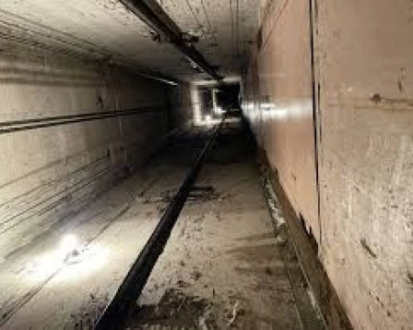 Работник загина намясто след падане в асансьорна шахта в Пловдив, изправят на съд строител