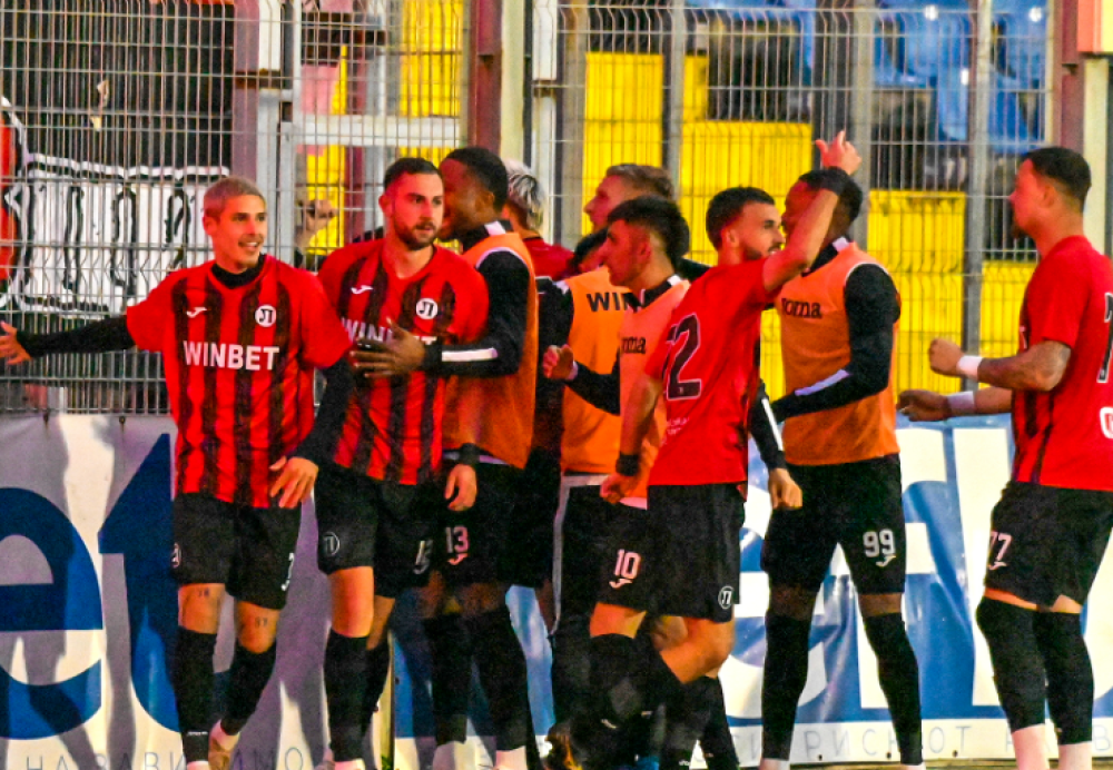 Локомотив разгроми Арда с 4:0 и финалът изглежда сигурен