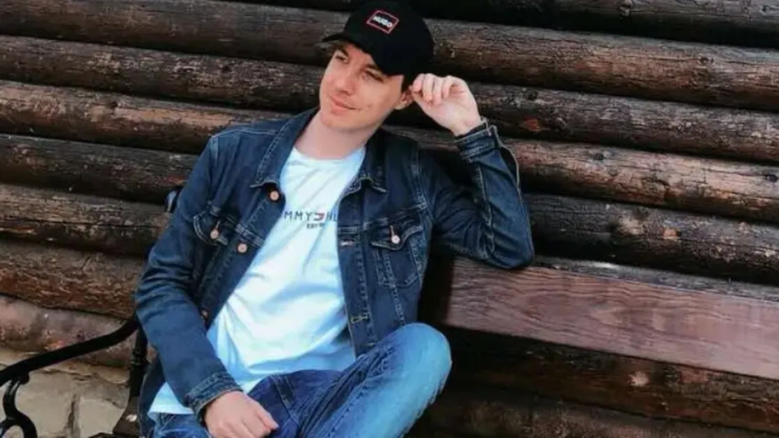 34-годишен мъж се бори с рак, търси помощ за лечение