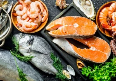 Сьомга или скумрия: Коя риба съдържа повече омега-3 и витамини