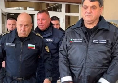 Васил Костадинов компенсира кума на шурето си с началнически пост