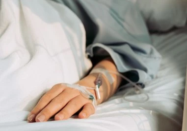 Животът на жената, подпалена от мъжа си в Ситово, е извън опасност