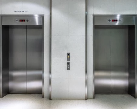 При санирането на сградите вече ще се ремонтират и подменят и асансьорите