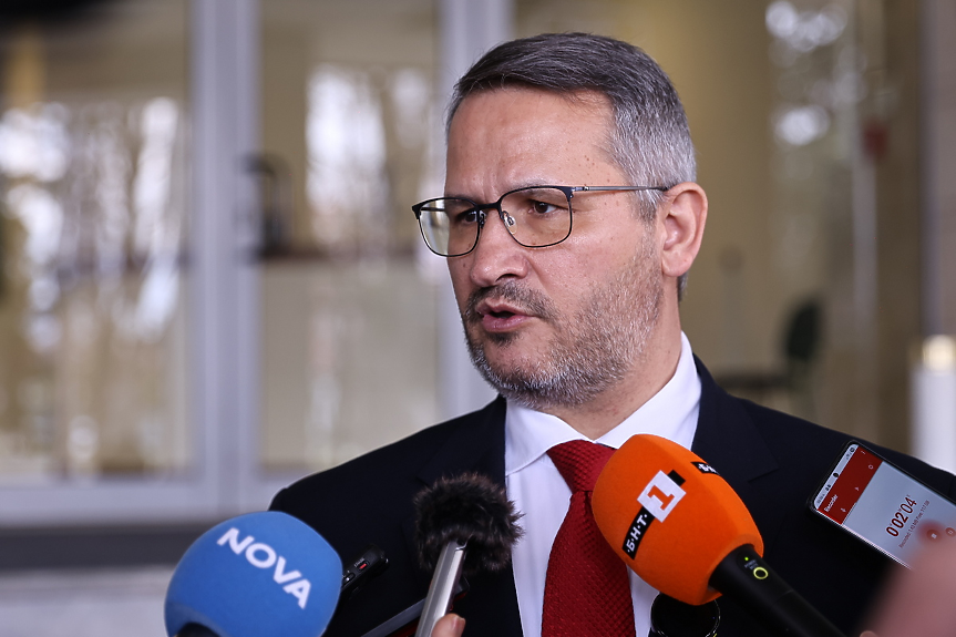 Христанов: Открити са две огнища на антракс в страната, които са изолирани