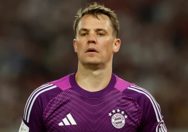 Мануел Нойер остава в Байерн Мюнхен