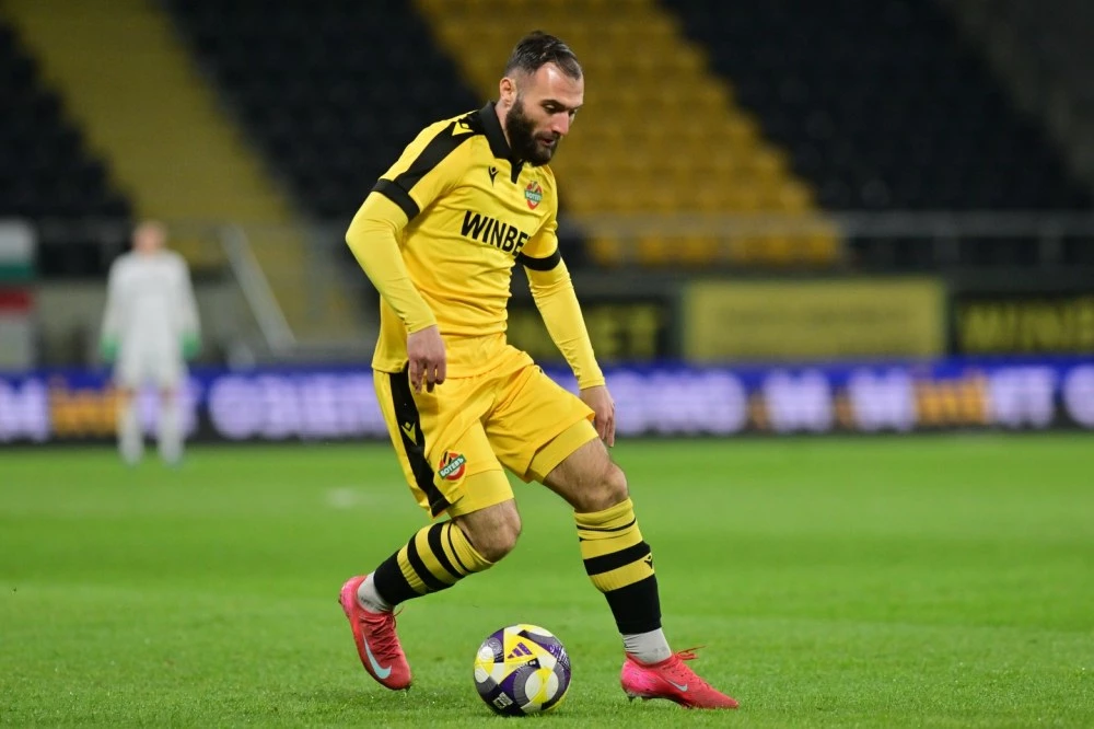 Минков напуска Ботев