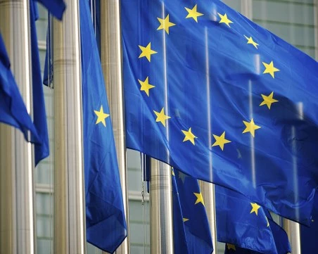 ЕС: Твърде рано е за облекчаване на санкциите срещу Иран