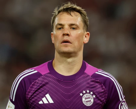 Мануел Нойер остава в Байерн Мюнхен