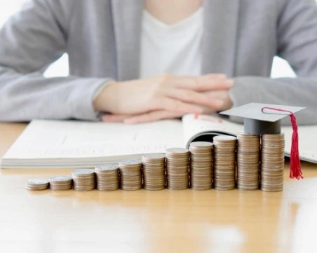 Над 1600 отличници в Пловдивския университет остават без стипендии заради недостиг на средства