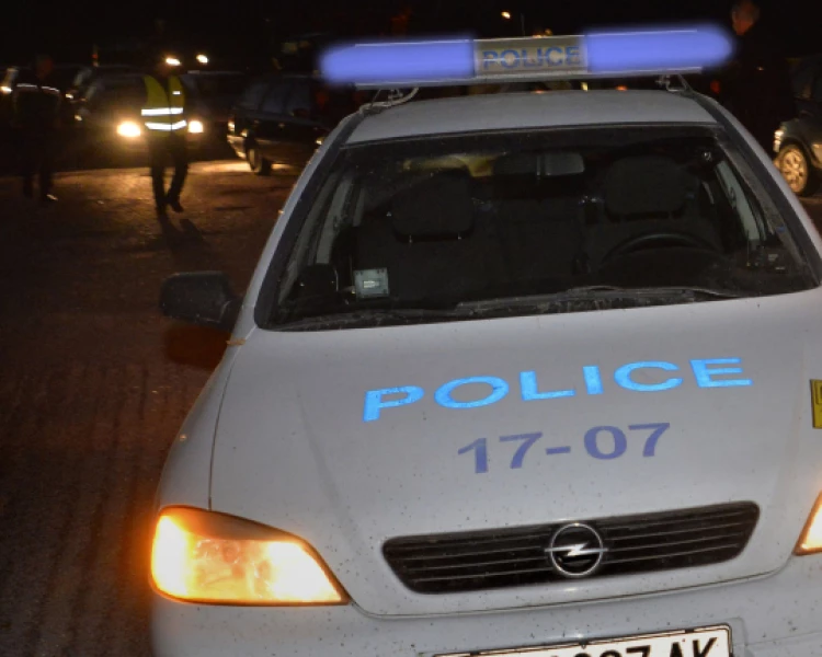 Хранаха 21-годишен да управлява Поршето си дрогиран в Столипиново