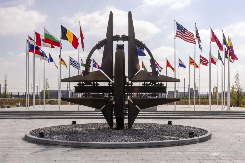 В Пентагона обмисляли временно изключване на Испания от НАТО