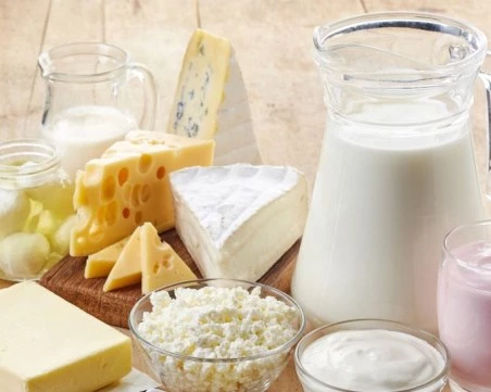 Министър Христанов: Имаме най-ниската изкупна цена на мляко в Европа, а най-скъпите млечни продукти