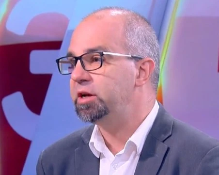 Първан Симеонов: Борисов е ядосан на избирателите си, ПП-ДБ са пред сцепване - едва се издържат