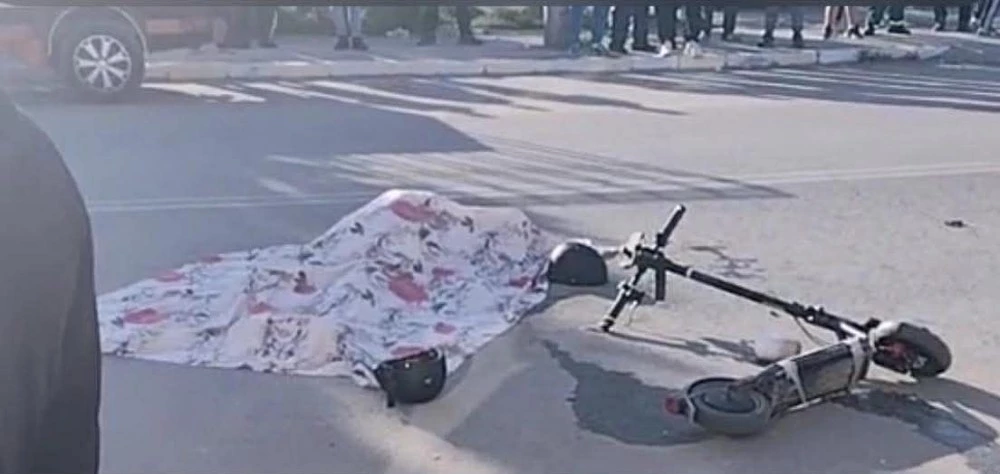 Блъснаха тротинеткаджия в Столипиново, на място гъмжи от полиция