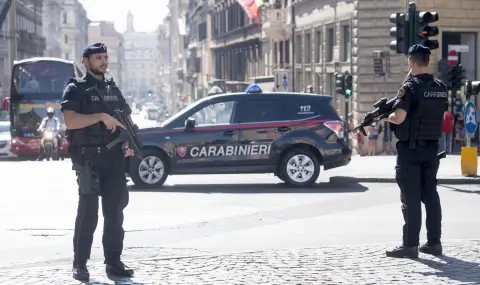 Двама ранени при стрелба на шествие в Рим