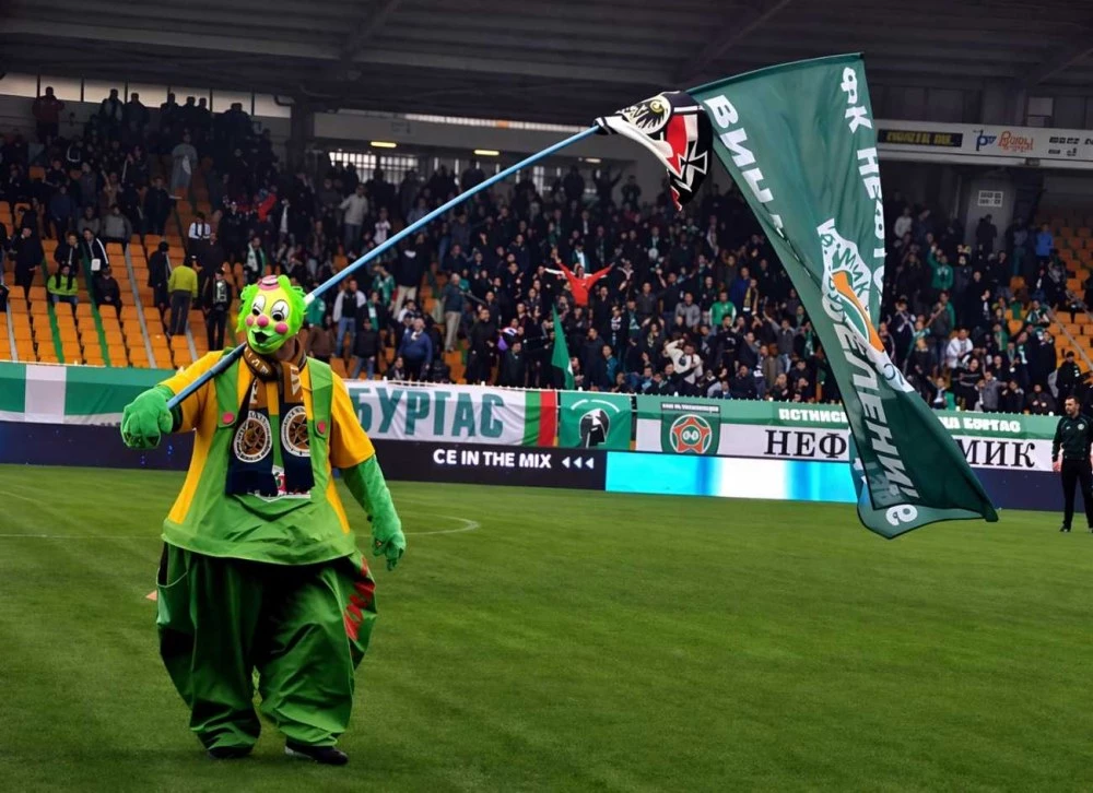 Почина талисманът на футболния Нефтохимик