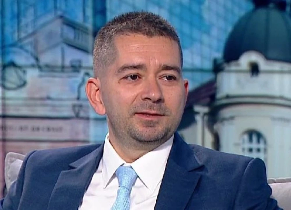 Слави Василев: Румен Радев ще е премиер, по-подготвен е от Сакскобургготски