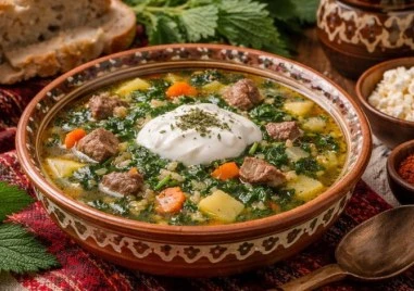 Рецептата за супа с коприва и свинско месо