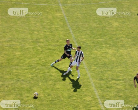 Локо стартира с домакинска загуба плейофите