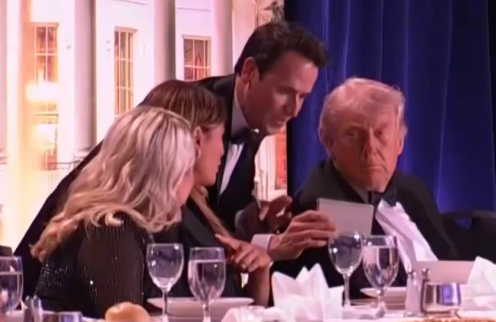 Тръмп след стрелбата: Беше доста травмиращо за Мелания, аз помислих, че е паднал поднос