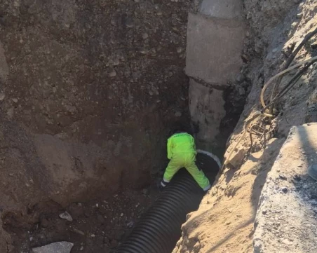 Засипват и зачистват блокираното кръстовище на Кукленско шосе, пускат движението скоро