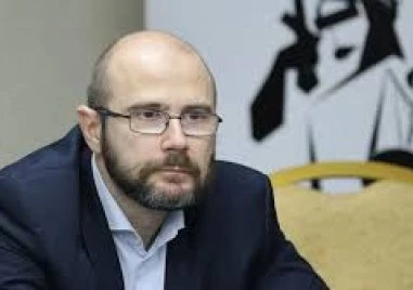 Андрей Янкулов: Сарафов изчака преформатиране на политическия терен, за да се оттегли