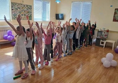 Детската градина в Бенковски с компрометирана конструкция, пукнатини и влага чака финансиране от държавата