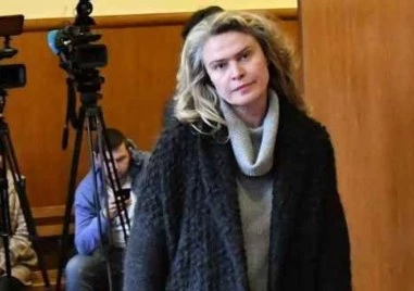 Жената на Божков осъди прокуратурата