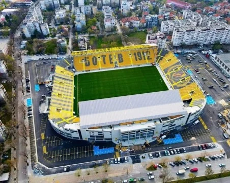 Ботев Пловдив се завръща към автентичните жълто-черни цветове