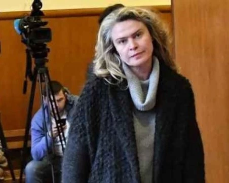 Жената на Божков осъди прокуратурата