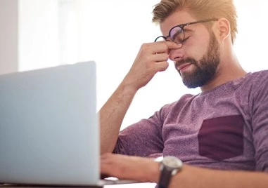 Тревожни данни: Всеки втори българин работи под силен стрес