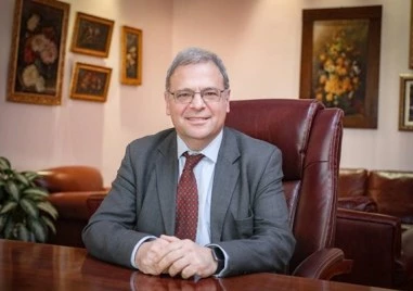 Юлиян Попов: Стара и компрометирана водопреносна мрежа причинява 60% загуби в България