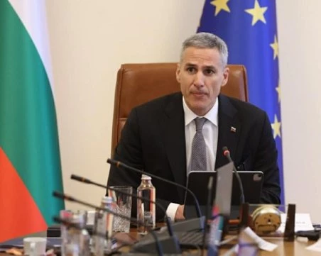 Андрей Гюров: 